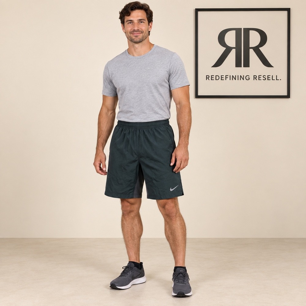 Nike Mens Dri-FIT Running Shorts Dark Green Large Elastic Waist Zipper Pocket